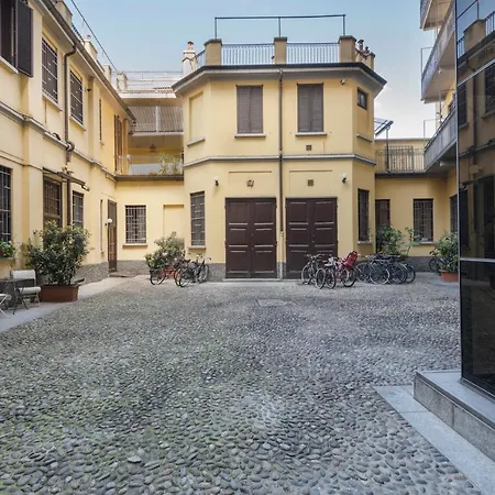 Apartment Super Modern And Design Apartment, A Due Passi Dai Navigli *
