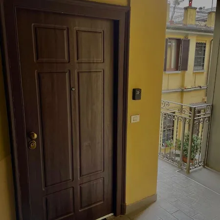 Apartment Super Modern And Design Apartment, A Due Passi Dai Navigli